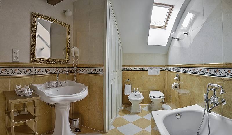 Charles IV. bathroom